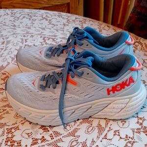 Hoka Women Gaviota 4
